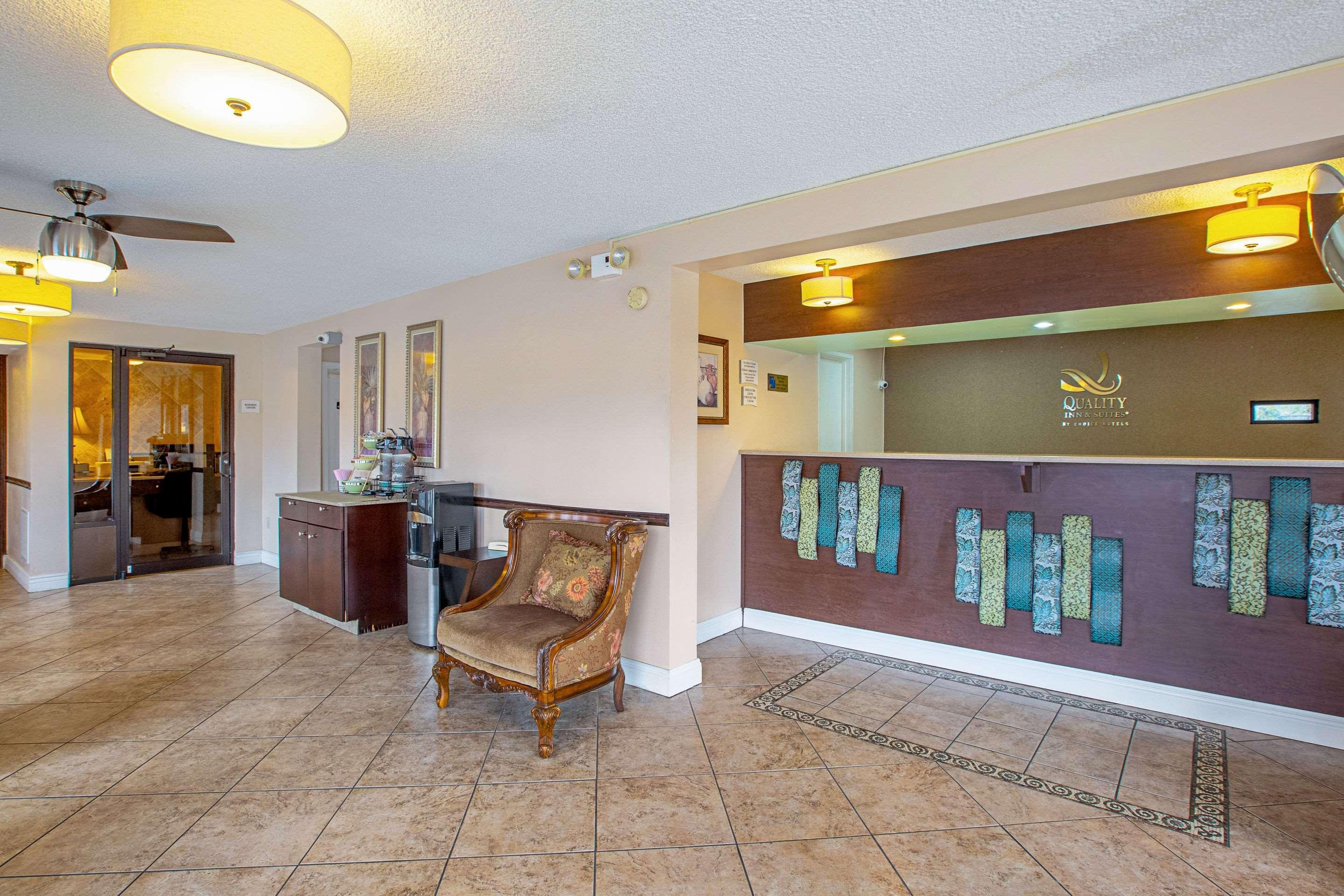 Quality Inn & Suites Live Oak I-10 Exit 283 Exterior photo